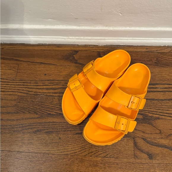 Yellow Sandals with Adjustable Straps and Contoured Footbed - Picture 3 of 5